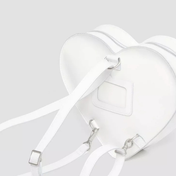 NWT DOC MARTEN WHITE HEART LEATHER BACKPACK LARGE - Picture 4 of 8